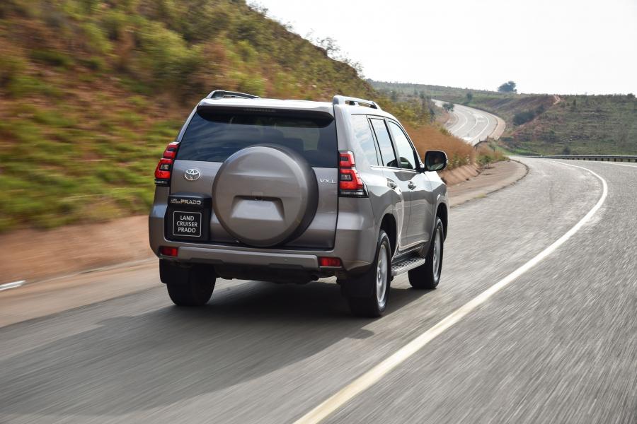  Toyota Land Cruiser Prado VX-L (150) 2017 года  (ZA) (фото 8 из 40)